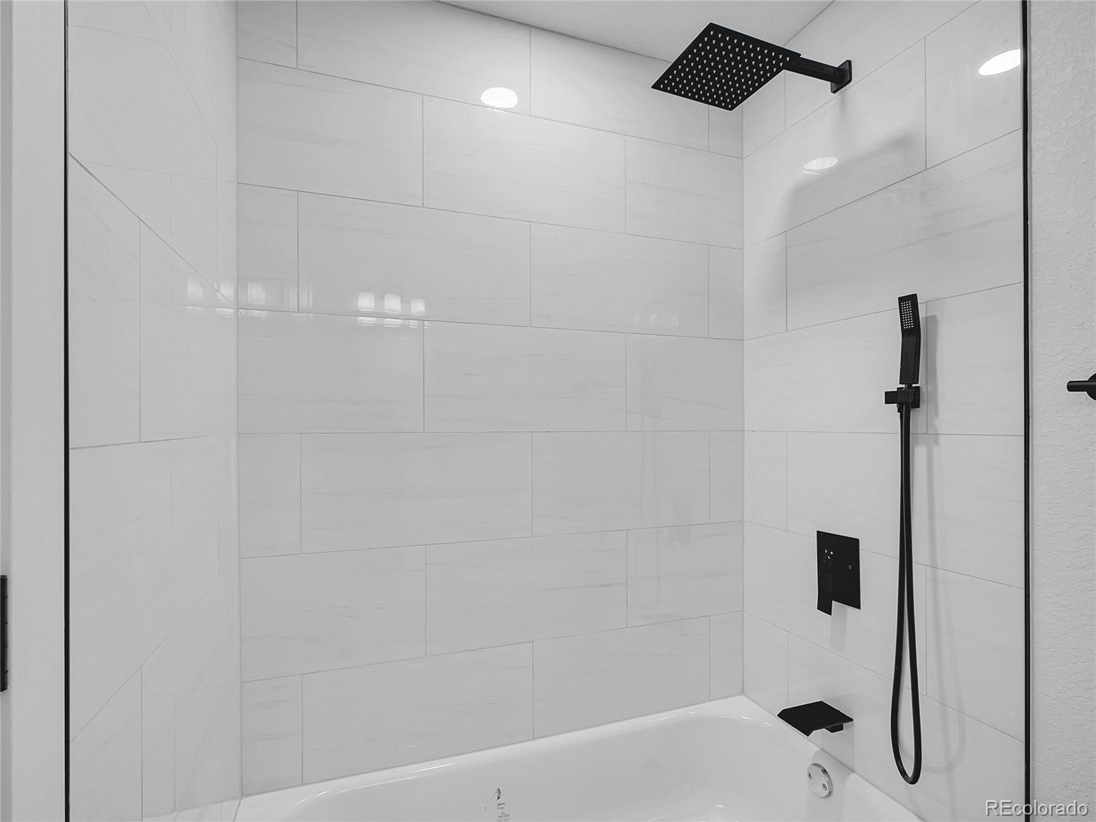 1517 S Elkhart Street