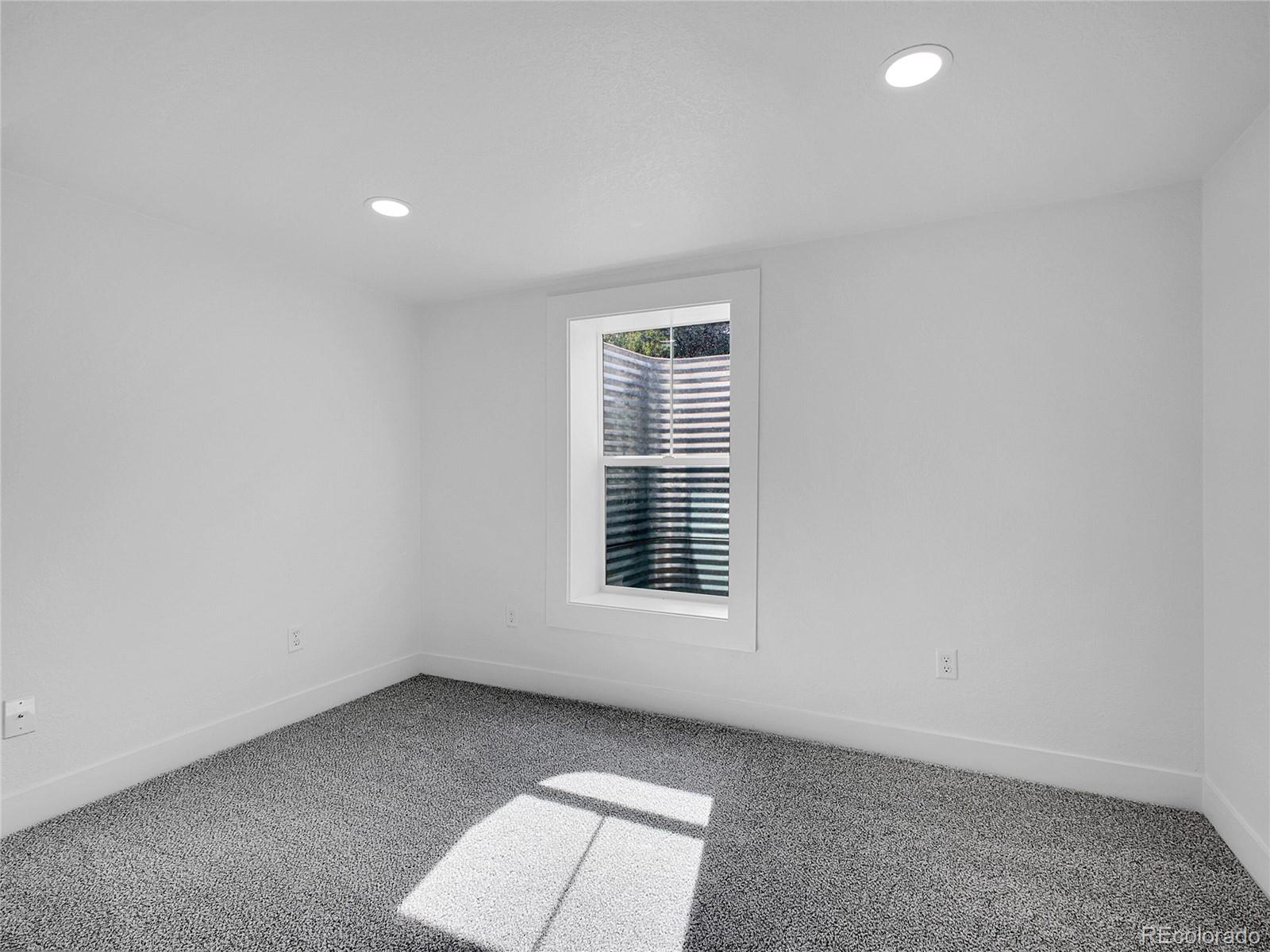 1517 S Elkhart Street