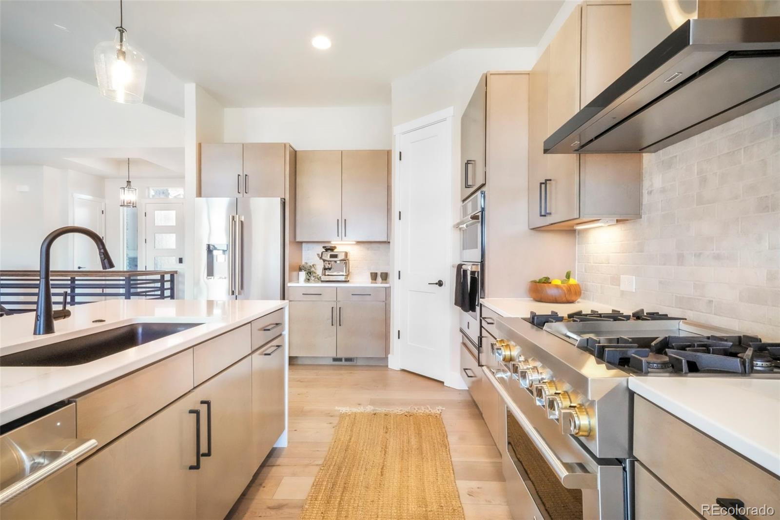 4727 Horse Trader Place