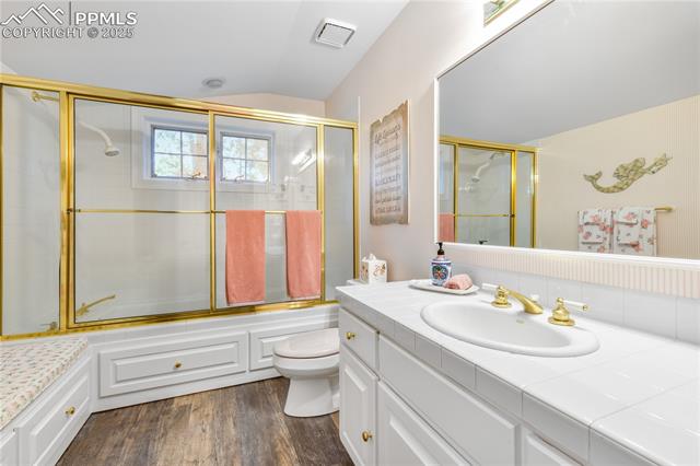 18690 Thunderbird Trail