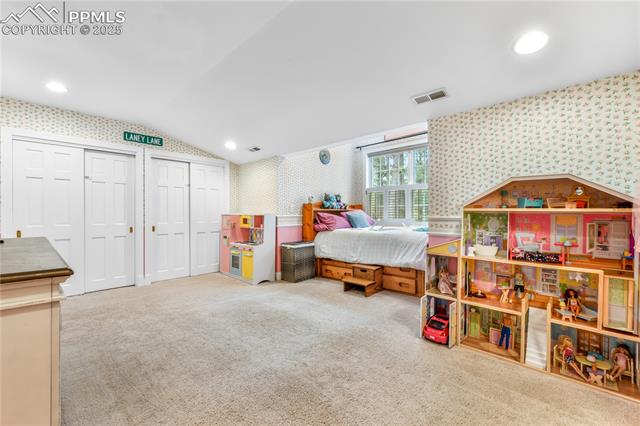 18690 Thunderbird Trail