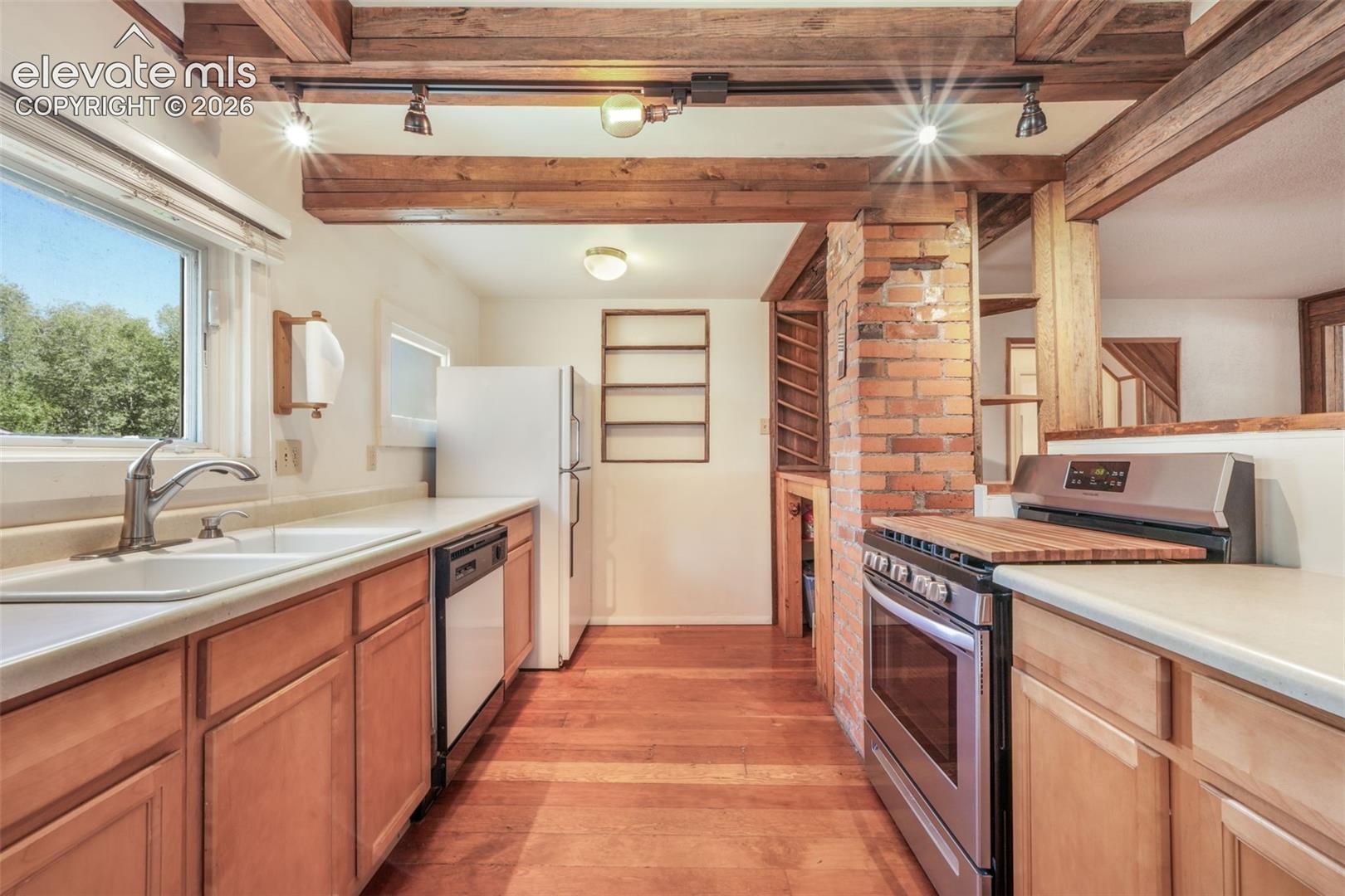 3326 W Kiowa Street