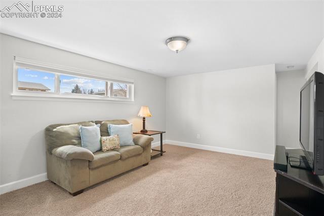 4419 E San Miguel Street