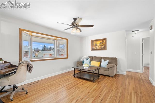 4419 E San Miguel Street