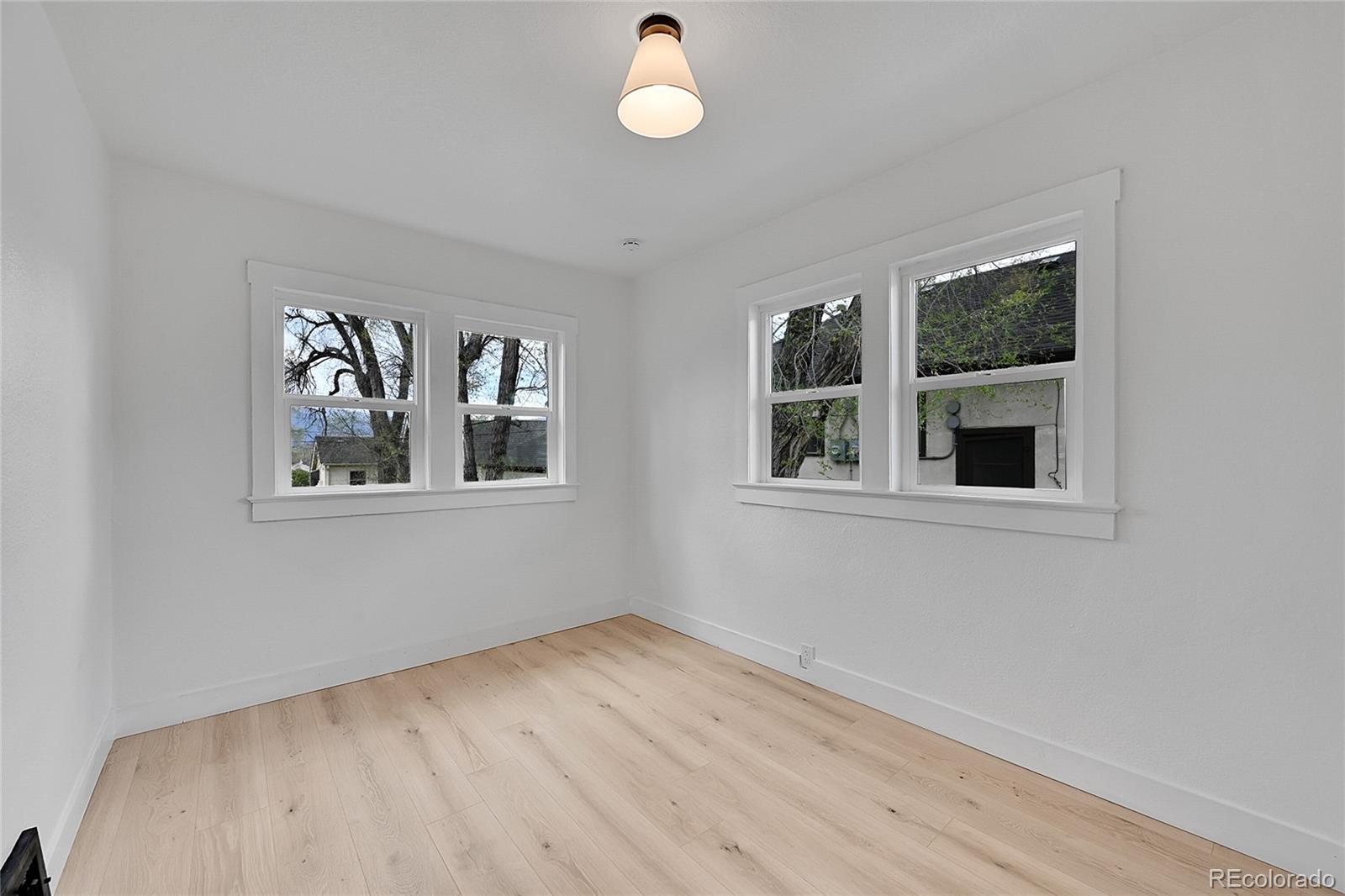 1130 N Hancock Avenue