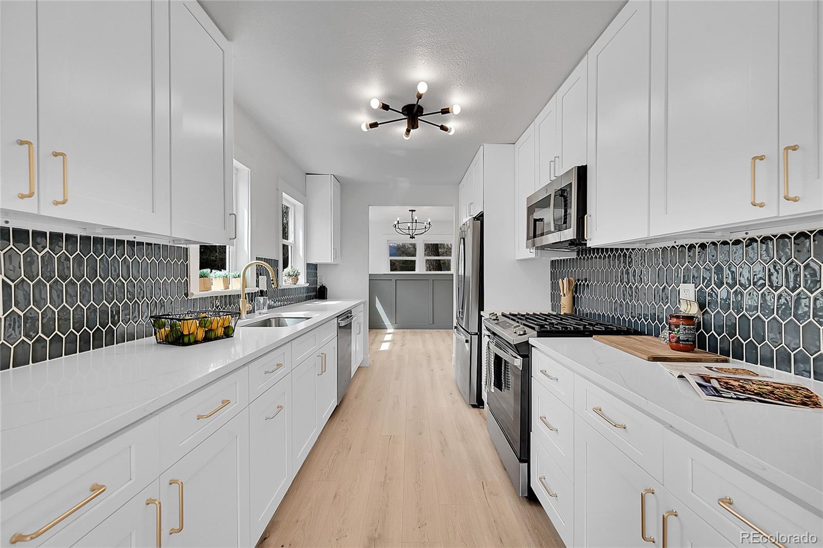 1130 N Hancock Avenue