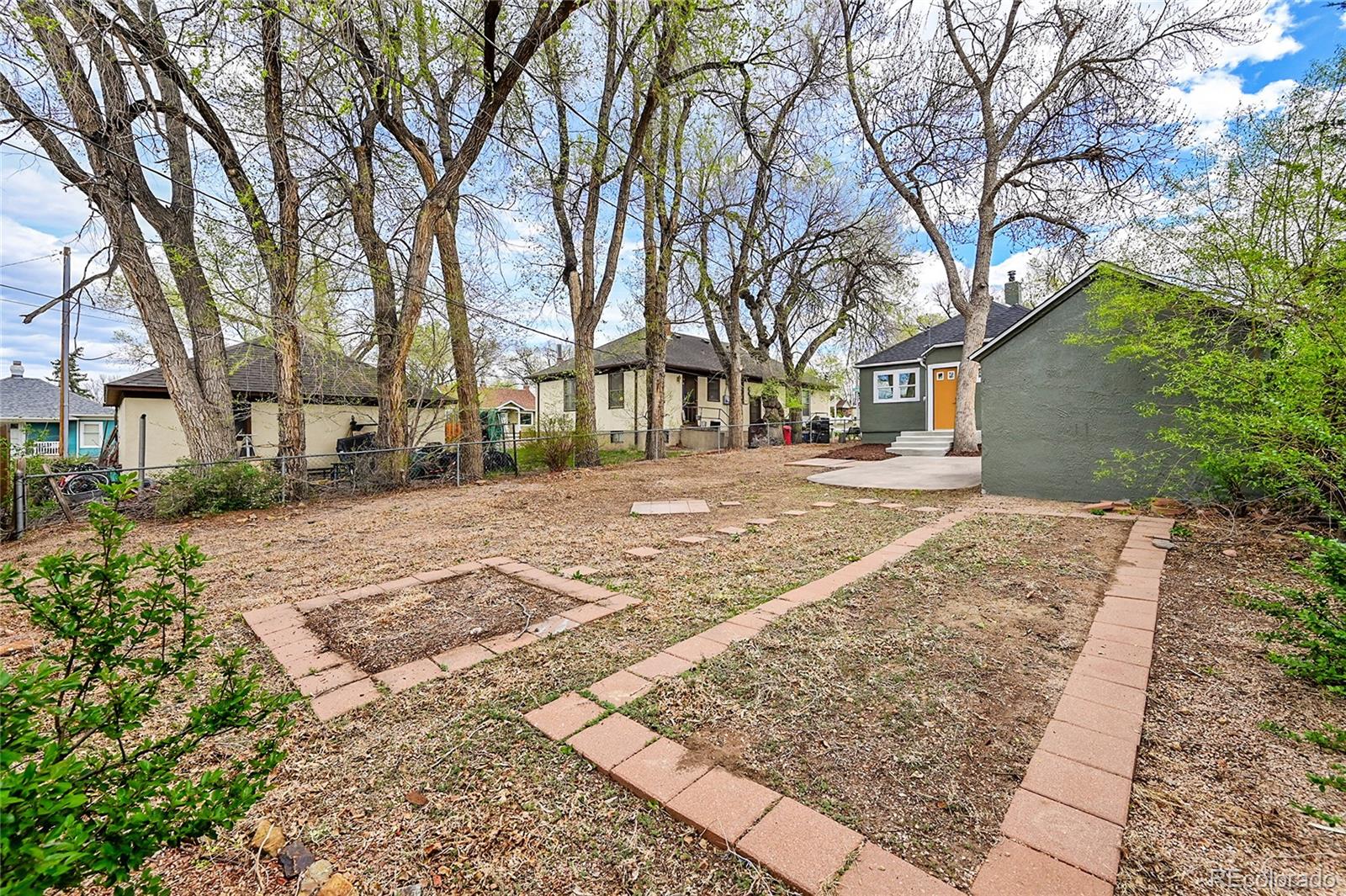 1130 N Hancock Avenue