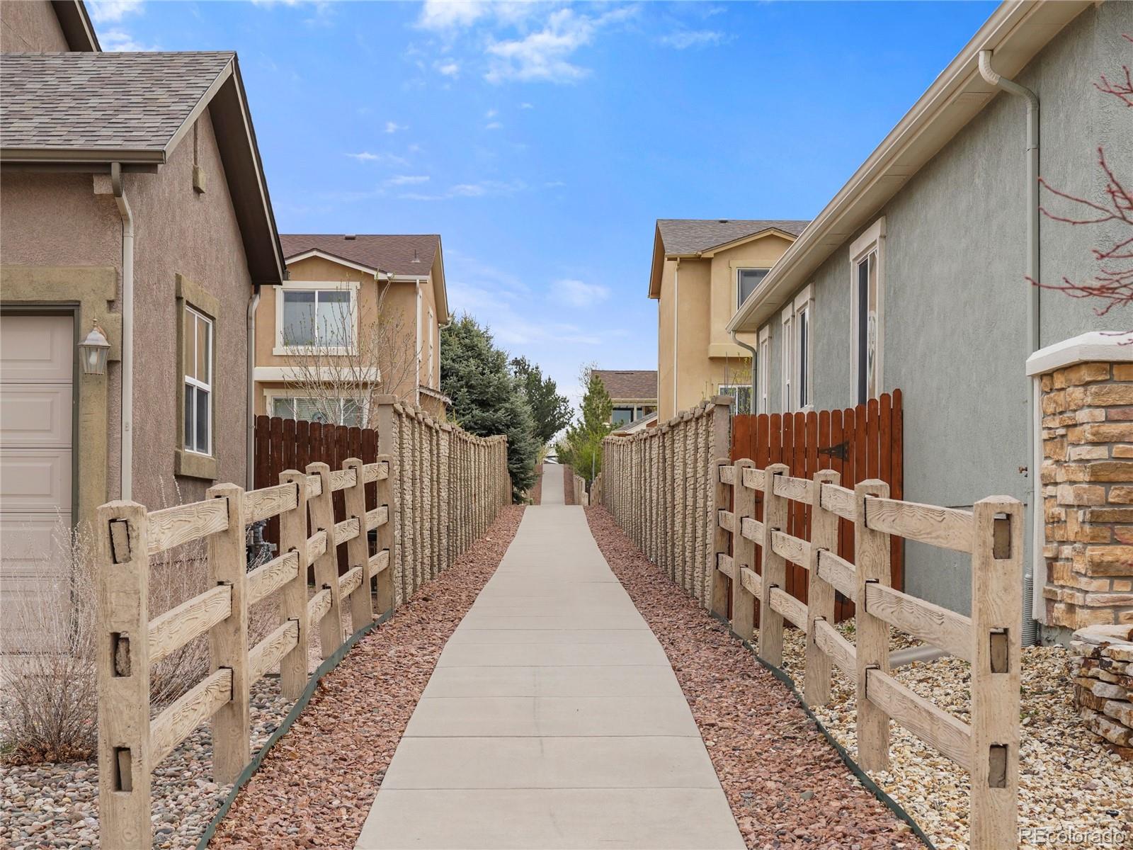5978 Cumbre Vista Way