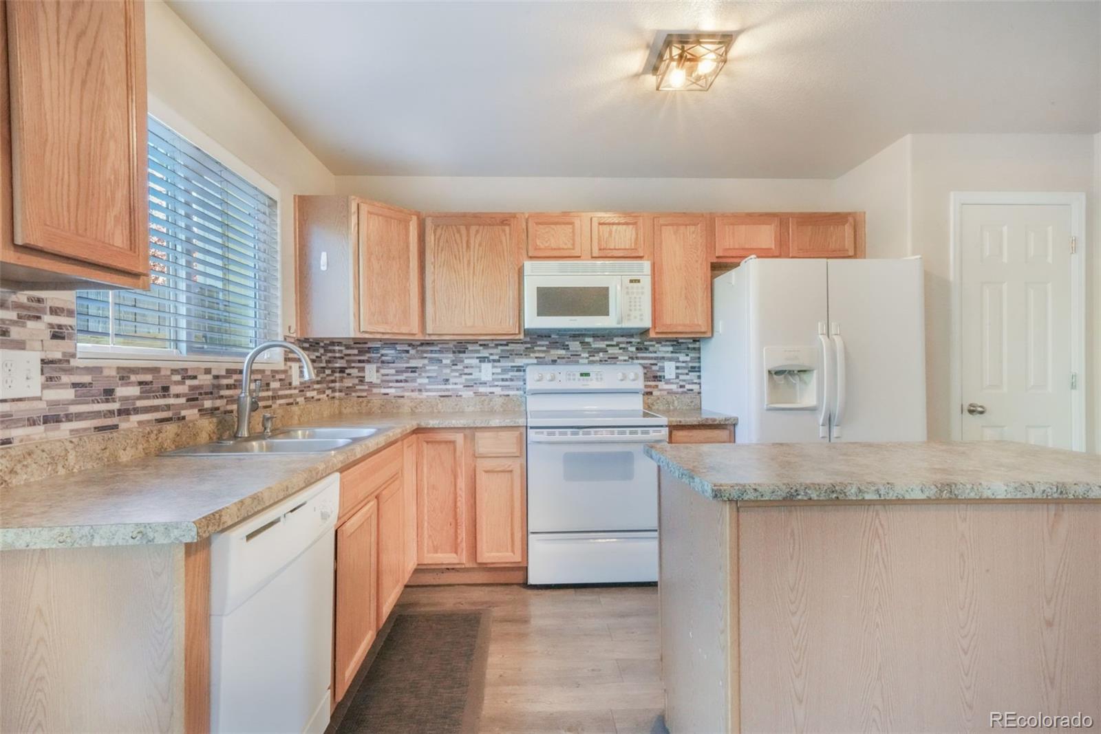 631 Hailey Glenn View