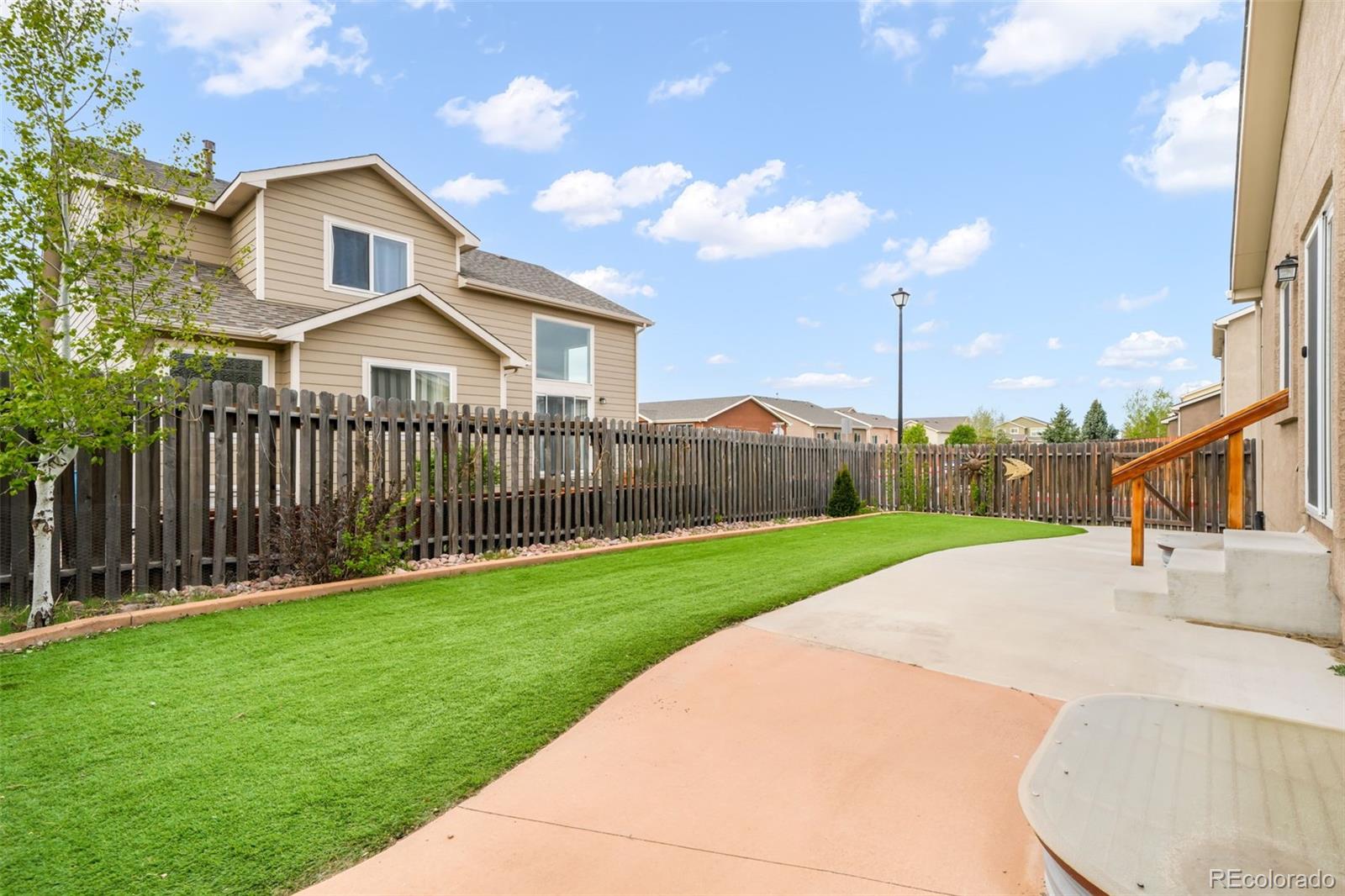 11615 Farnese Heights