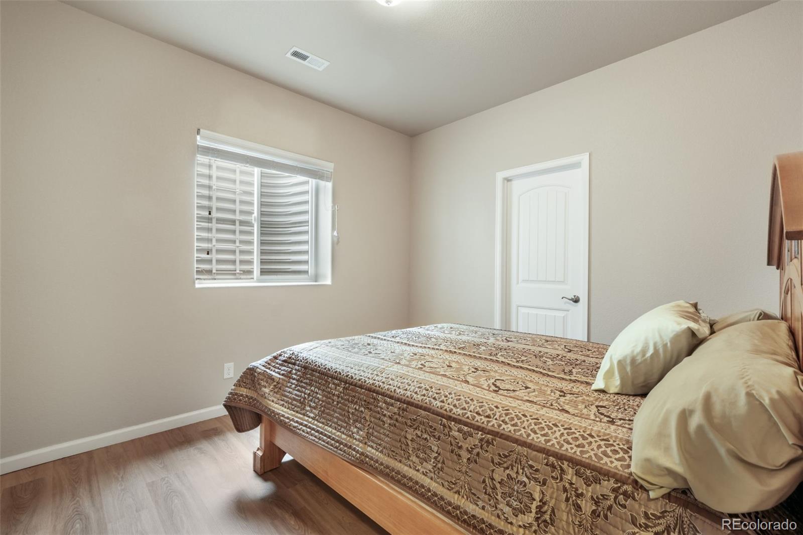 11615 Farnese Heights