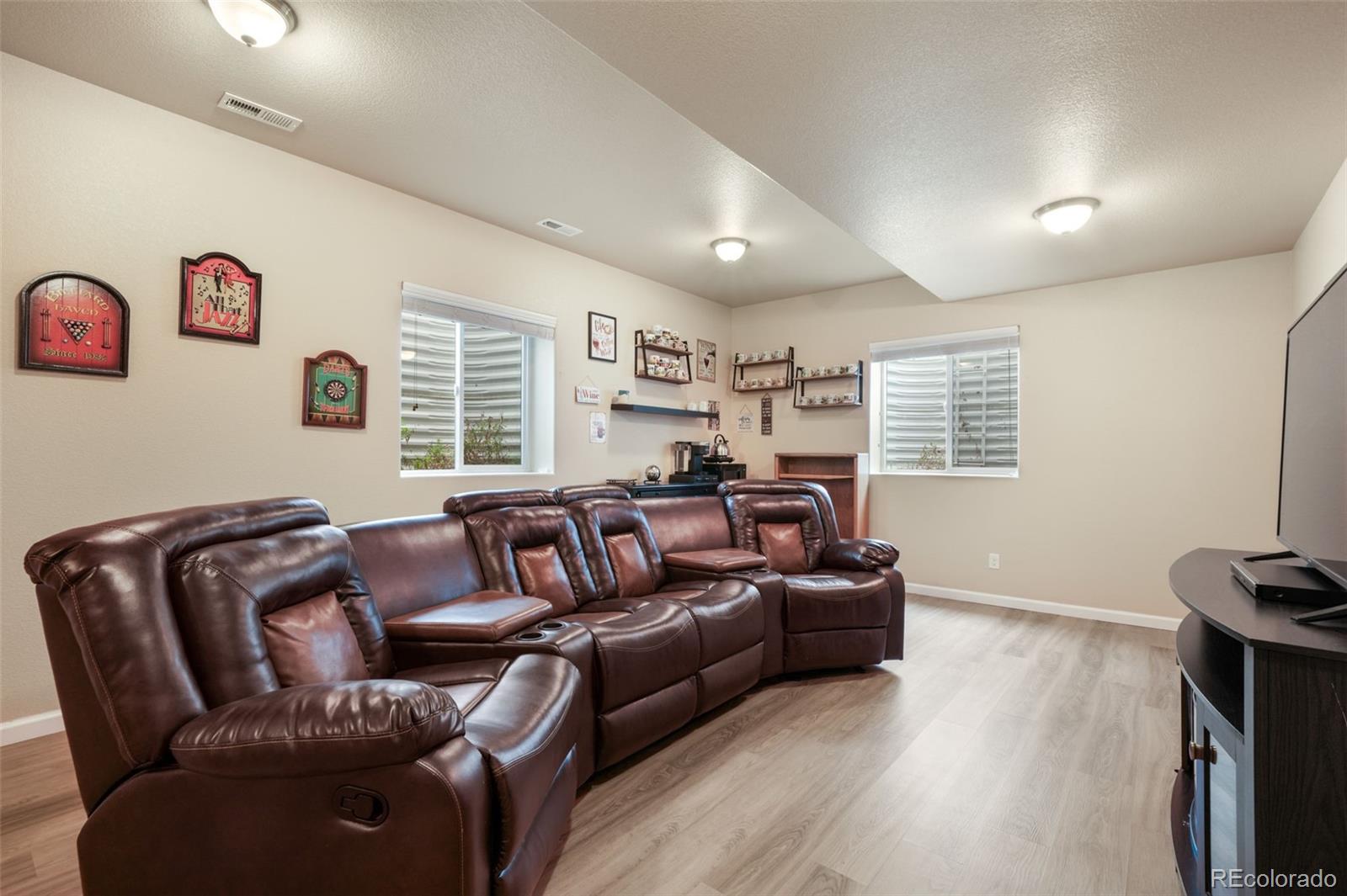 11615 Farnese Heights