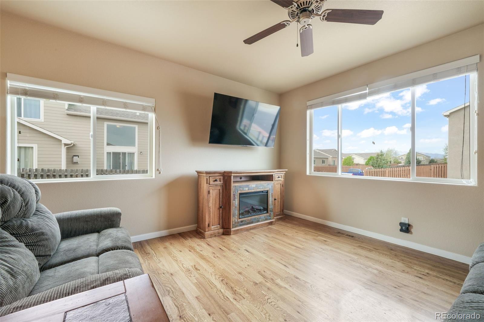 11615 Farnese Heights