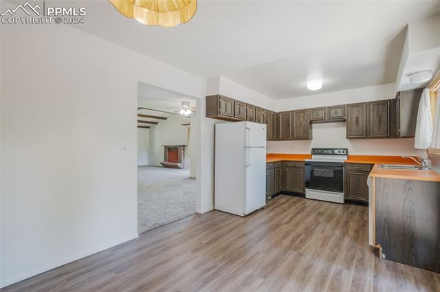 3055 W Westcliff Drive