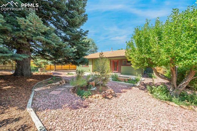 3055 W Westcliff Drive