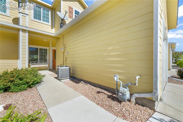 631 Hailey Glenn View