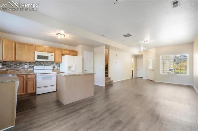 631 Hailey Glenn View