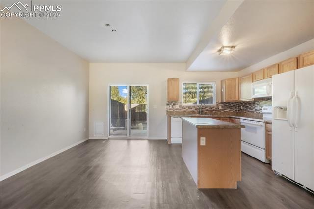 631 Hailey Glenn View