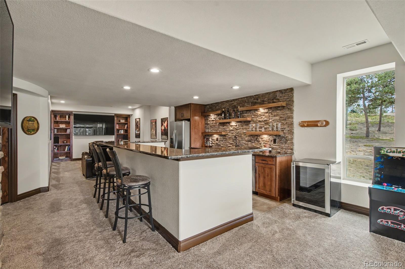 4255 Foxchase Way