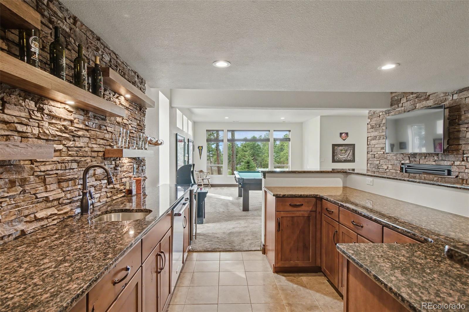 4255 Foxchase Way