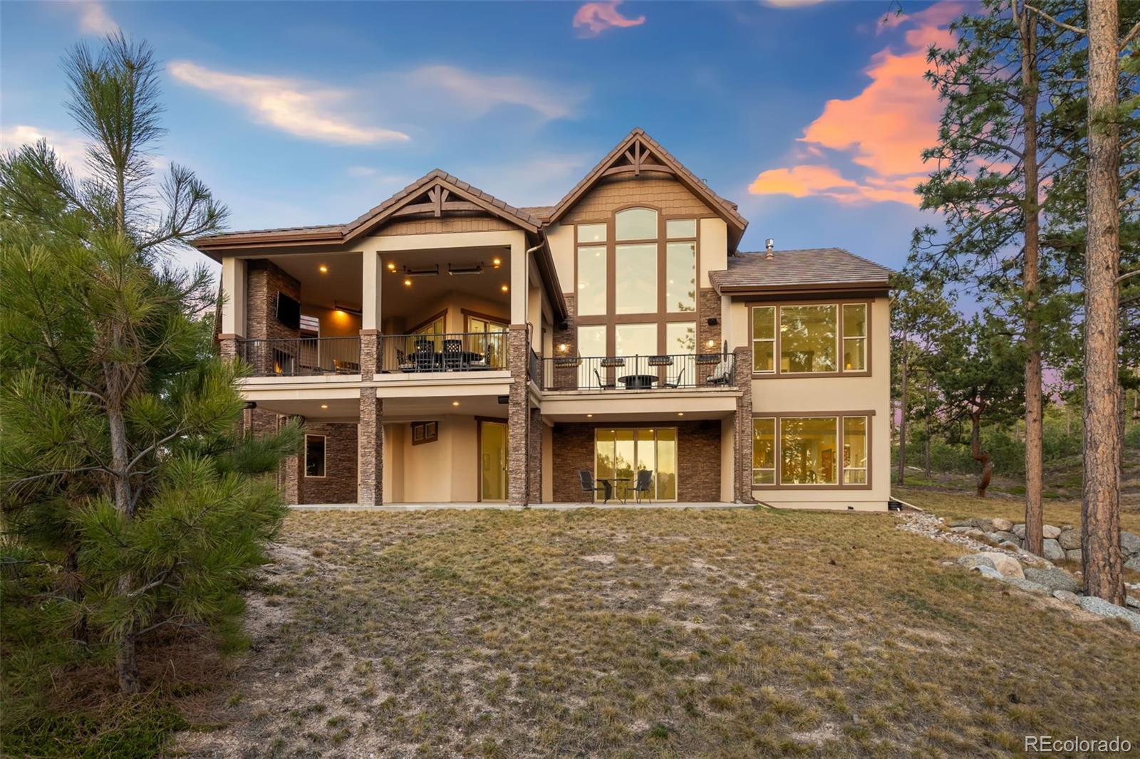4255 Foxchase Way
