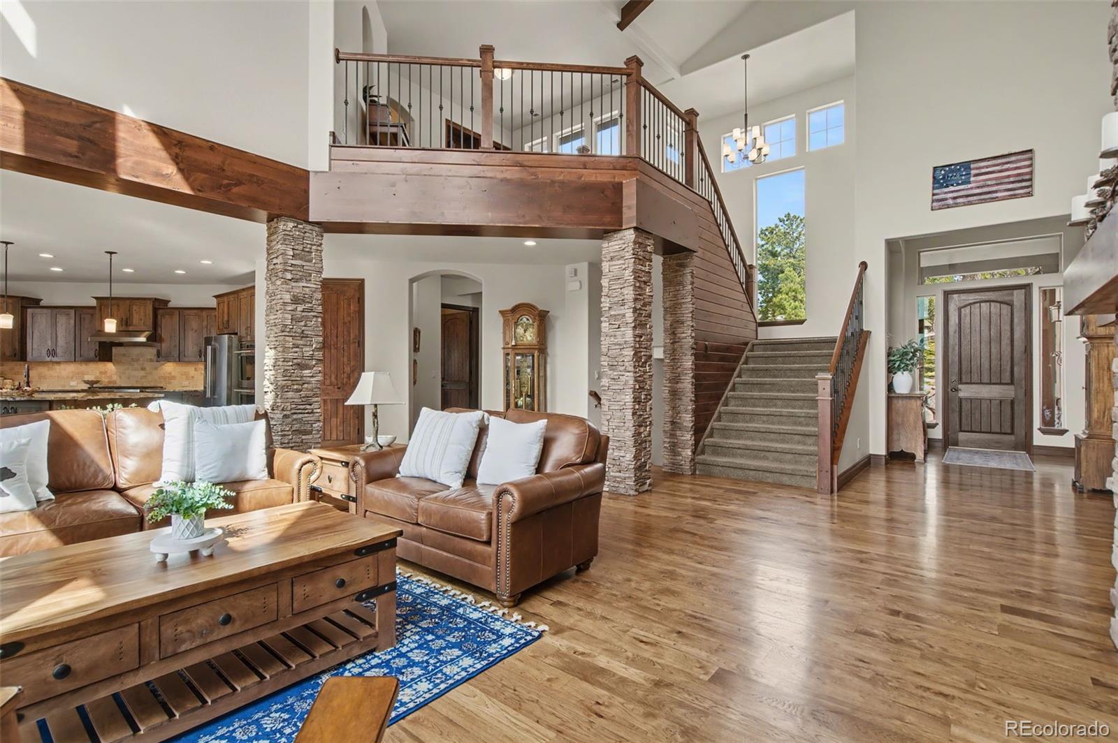 4255 Foxchase Way