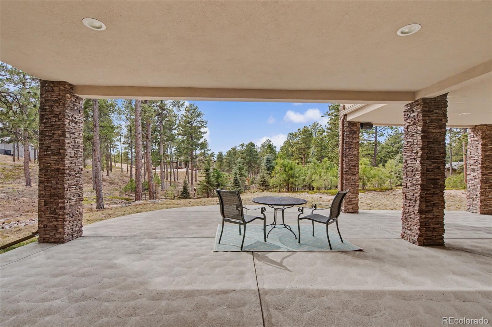 4255 Foxchase Way