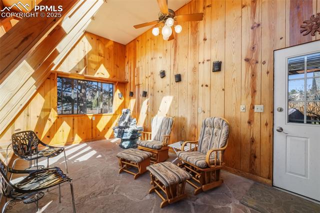 335 N Jefferson Street