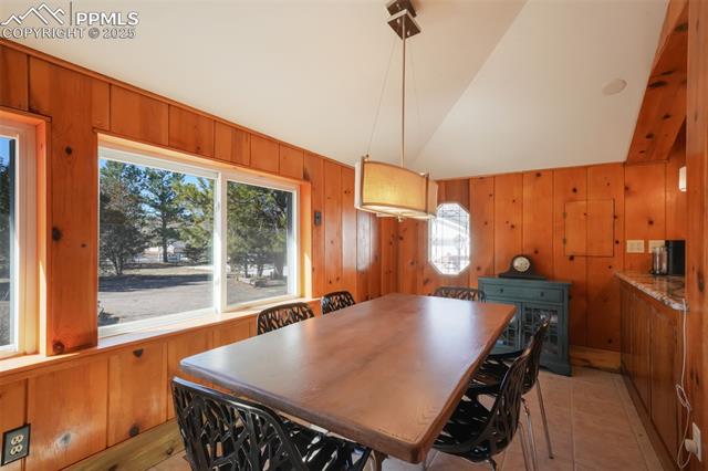 335 N Jefferson Street