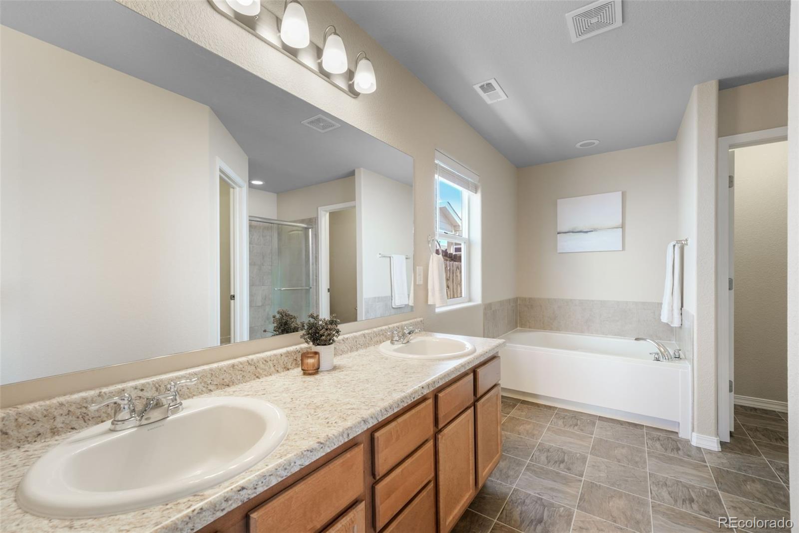 7704 Cruzer Heights
