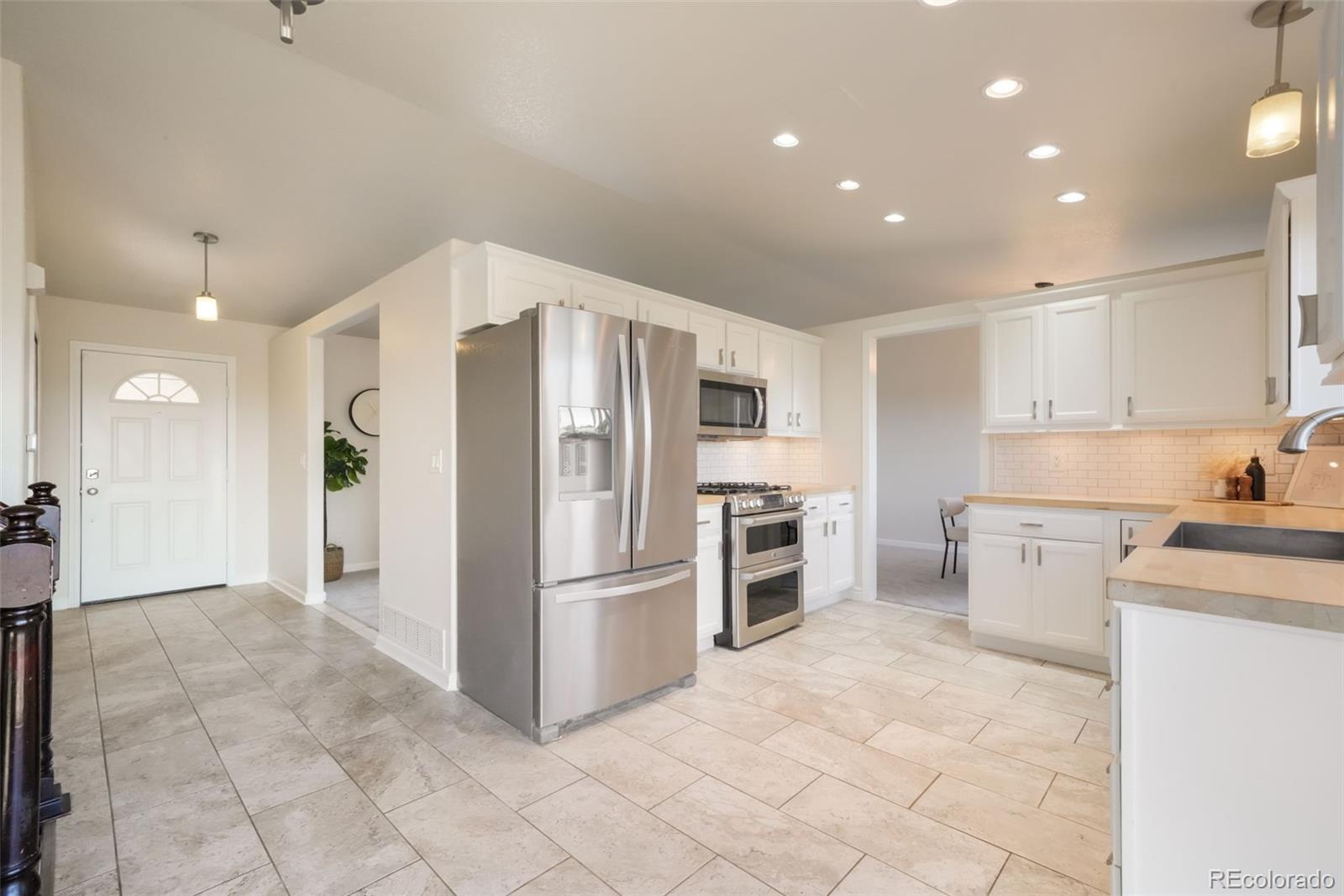 7106 Lone Eagle Lane