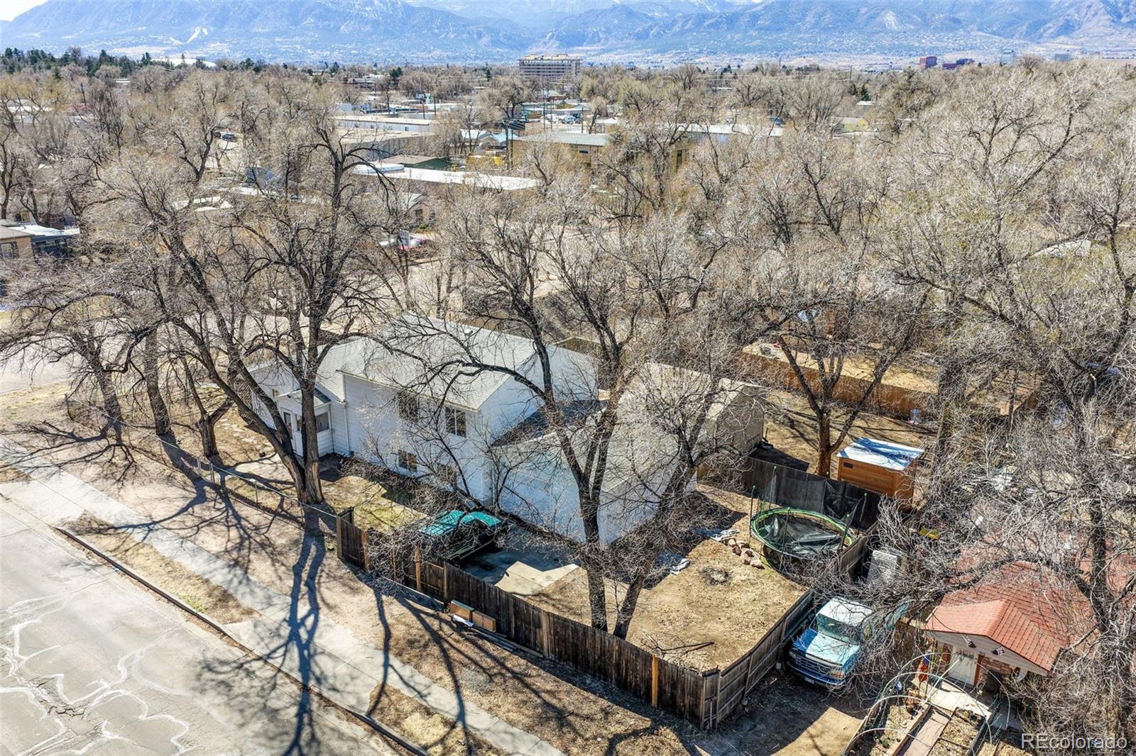 2218 E St Vrain Street