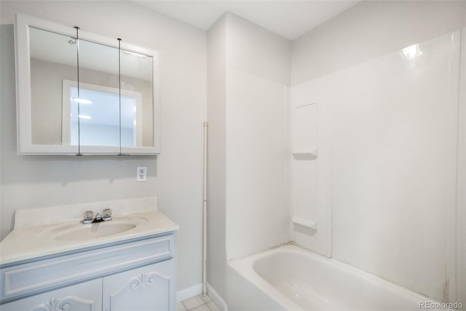 2218 E St Vrain Street