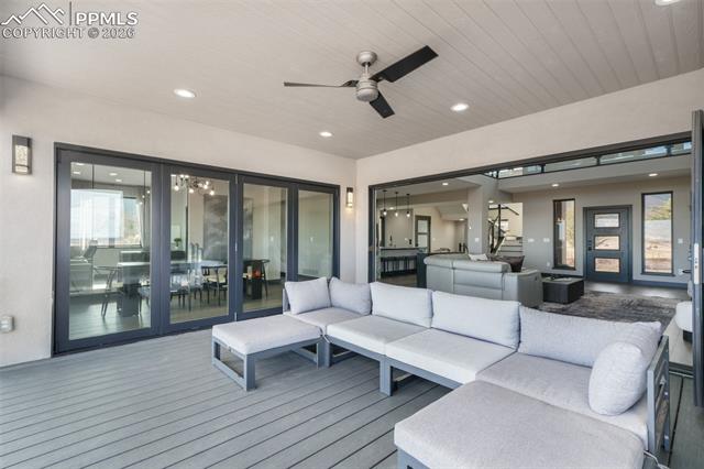 3655 Mesa Top Drive