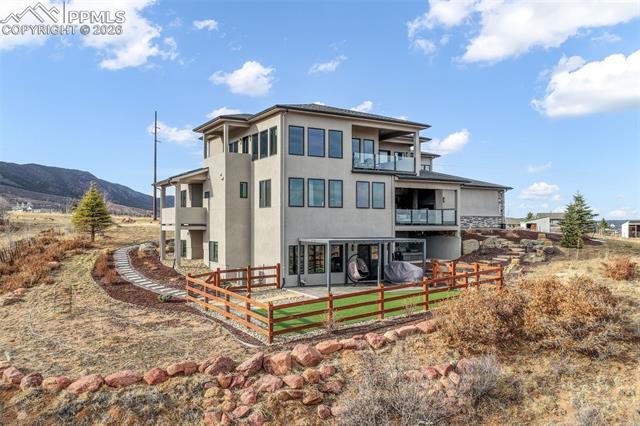 3655 Mesa Top Drive