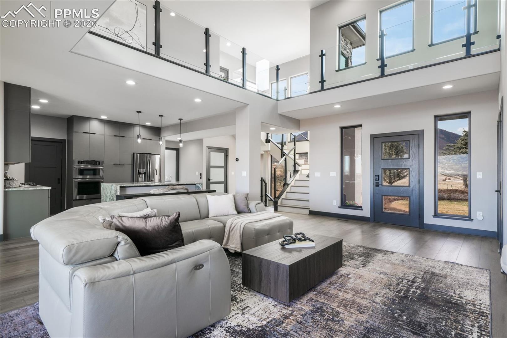 3655 Mesa Top Drive