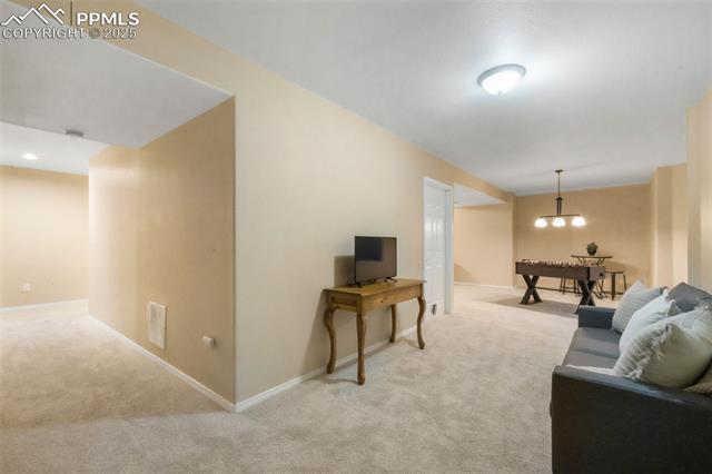 19140 Golden Arrow Circle