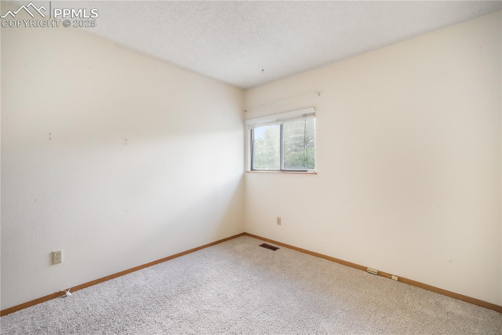 908 N Candlestar Loop