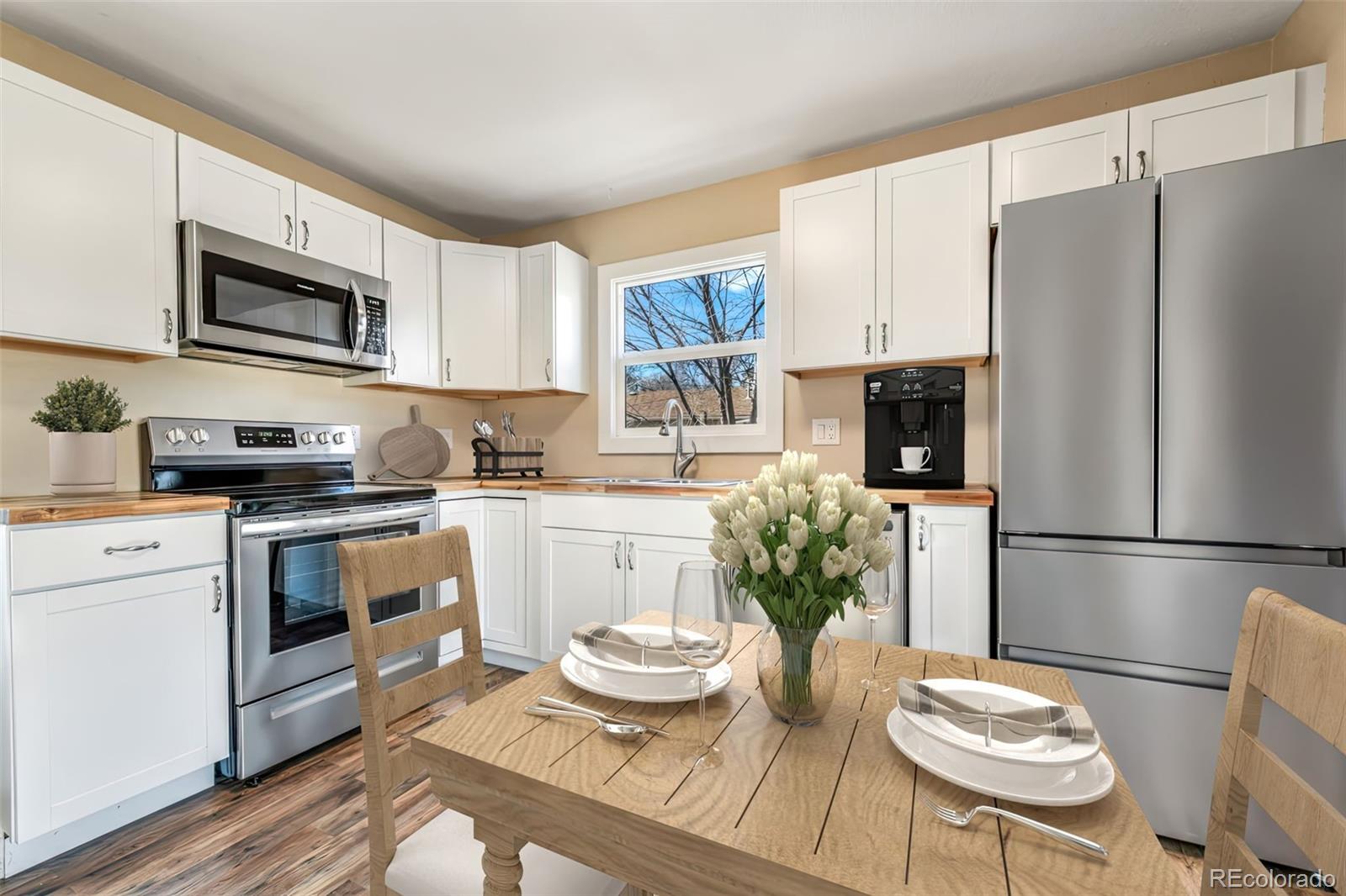 1051 Montrose Avenue