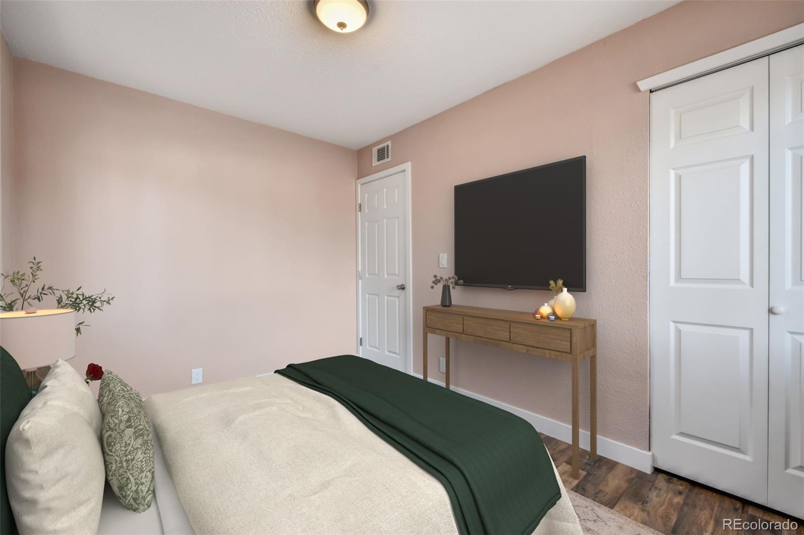 1051 Montrose Avenue