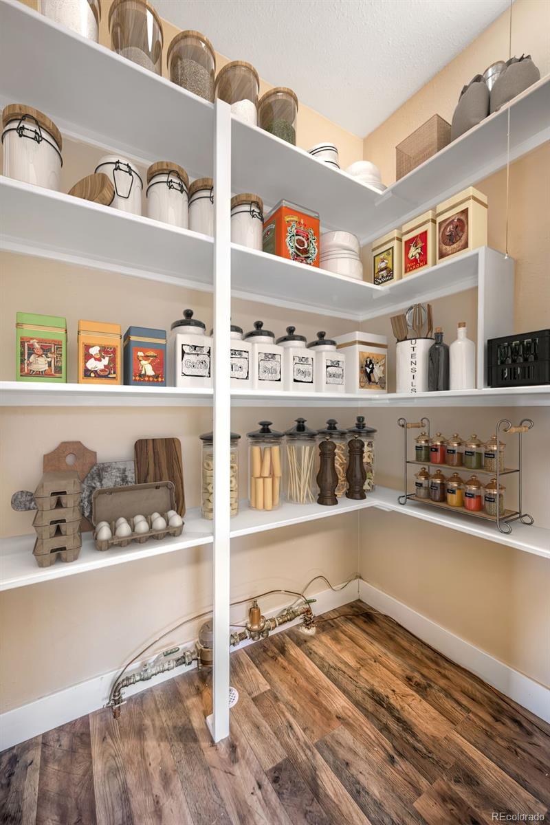 1051 Montrose Avenue