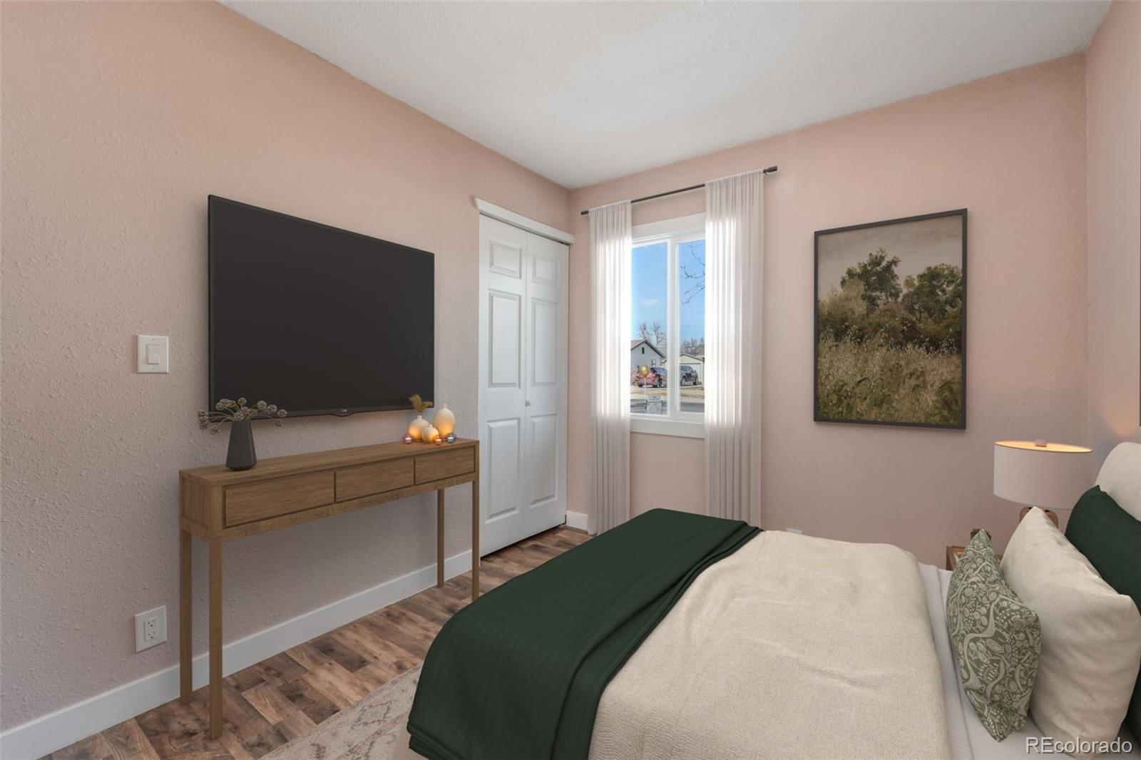 1051 Montrose Avenue