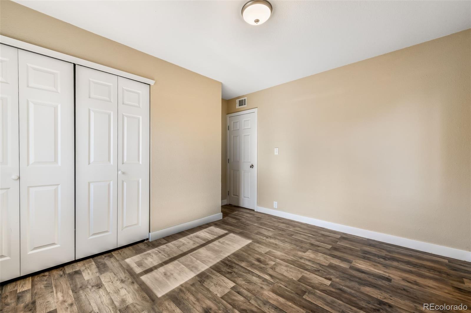 1051 Montrose Avenue