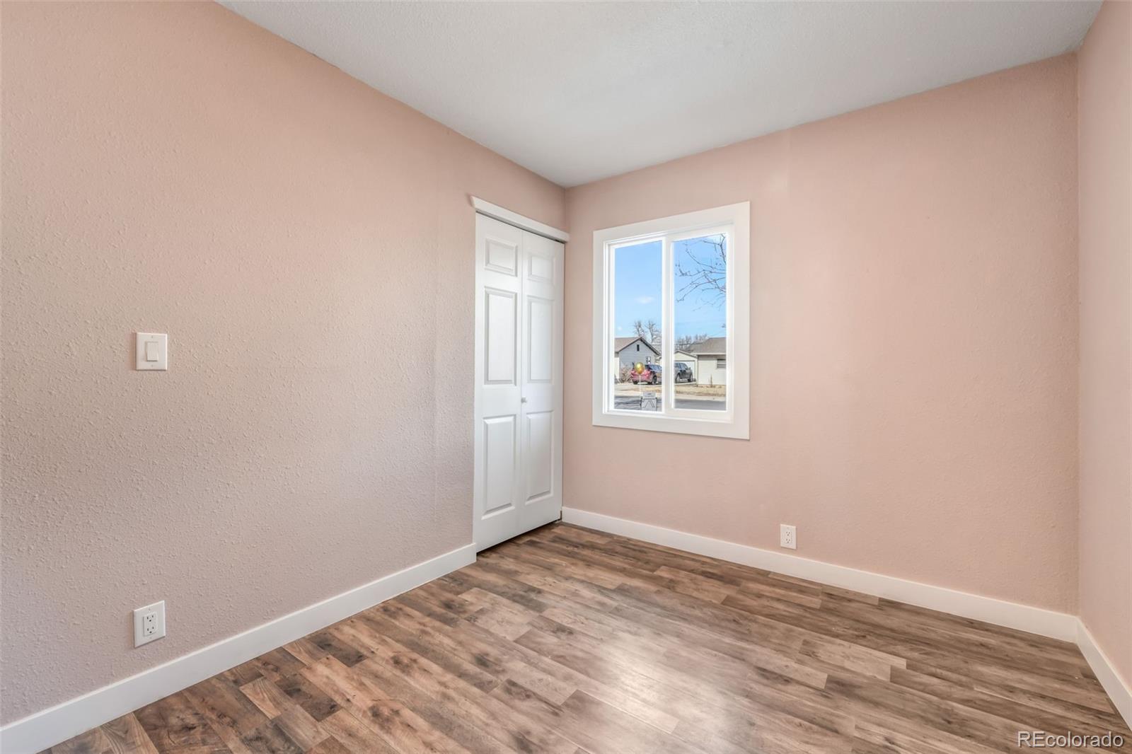 1051 Montrose Avenue