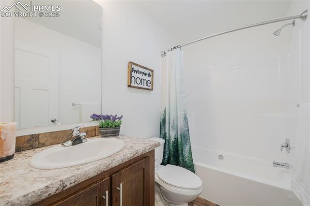 4163 Gray Fox Heights