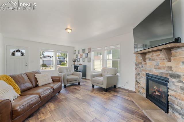 4163 Gray Fox Heights