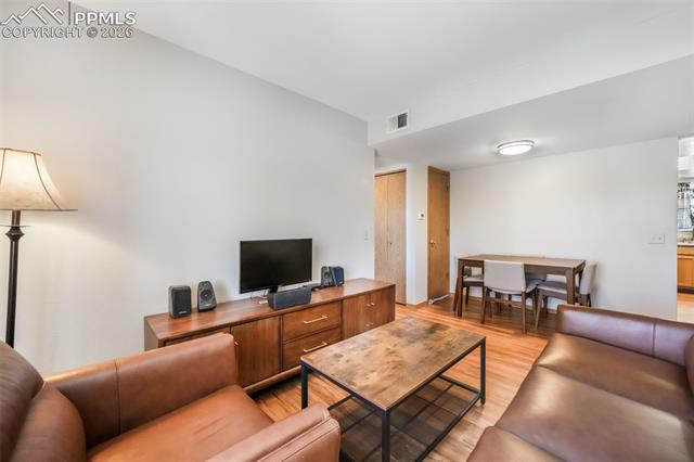 1323 Cathay Court Unit: 202