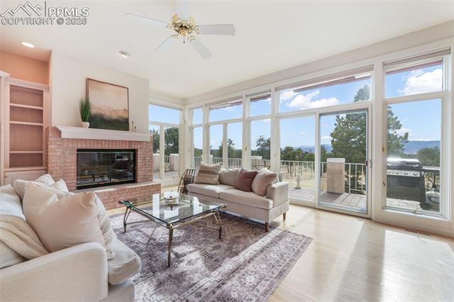 275 Tam O Shanter Way