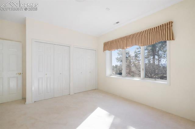 275 Tam O Shanter Way