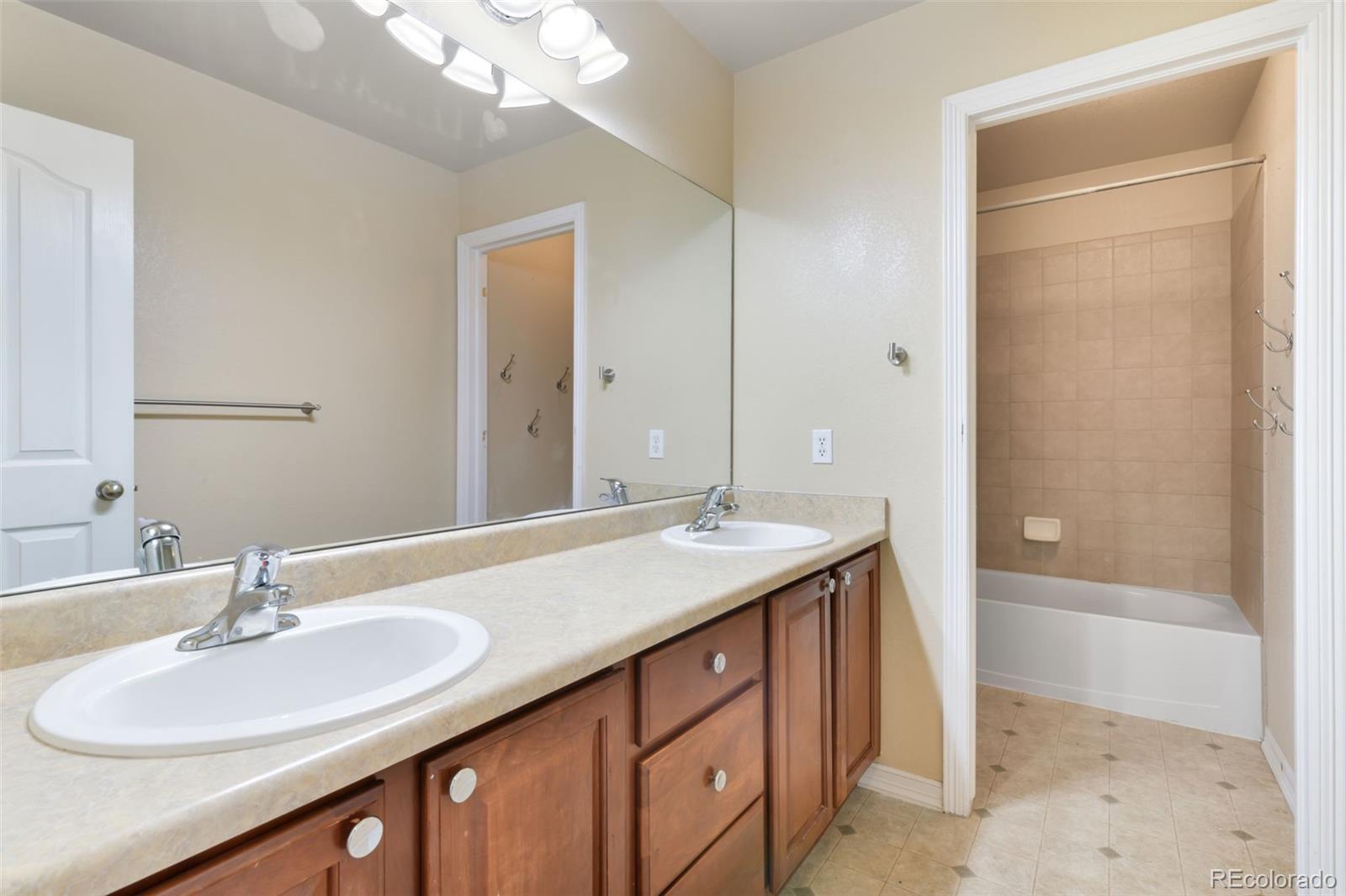 13867 Antelope Pass Place